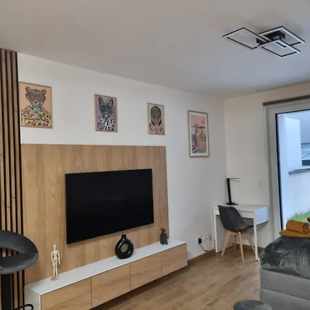 Alfa Albelli With Free Garage Parking Apartment
