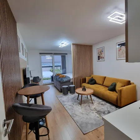 Alfa Albelli With Free Garage Parking Apartment *