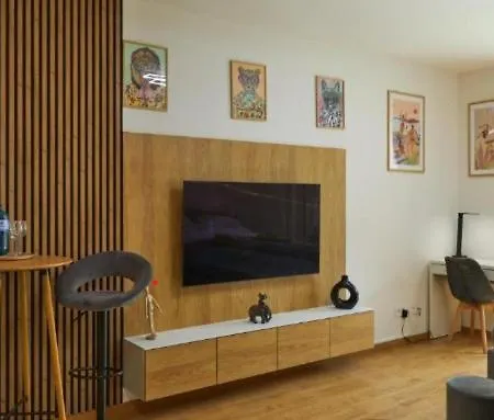Apartment Alfa 2 Free Parking Ac Near Center Kosice